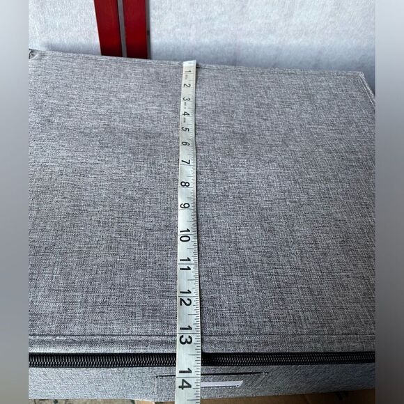 Storage Bag Heather Gray w/Double Zippers and Six Compartments (Like New) - Picture 9 of 10